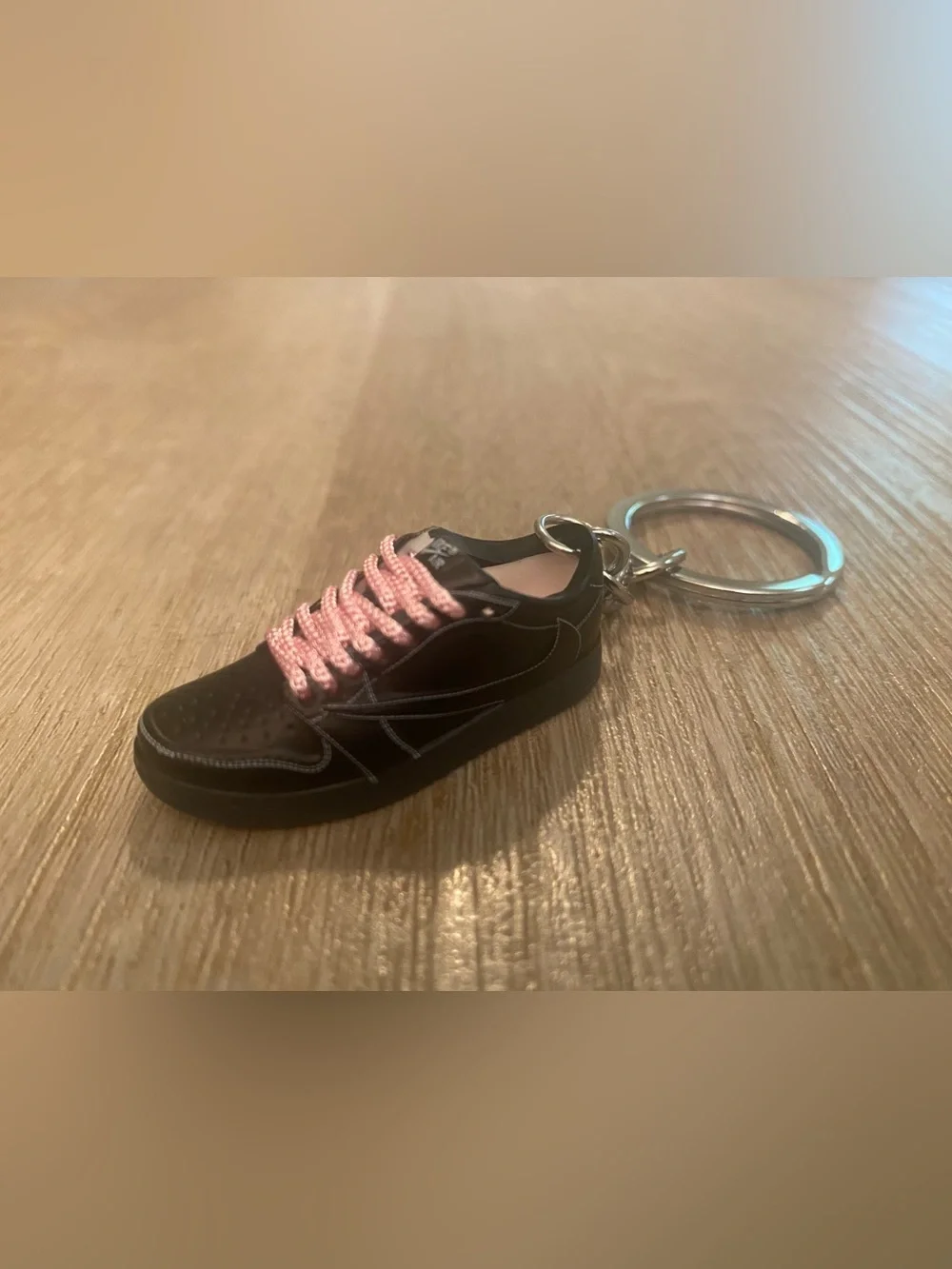 Nike mini travis